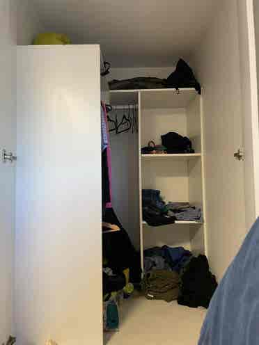 Shared room with 2 single beds