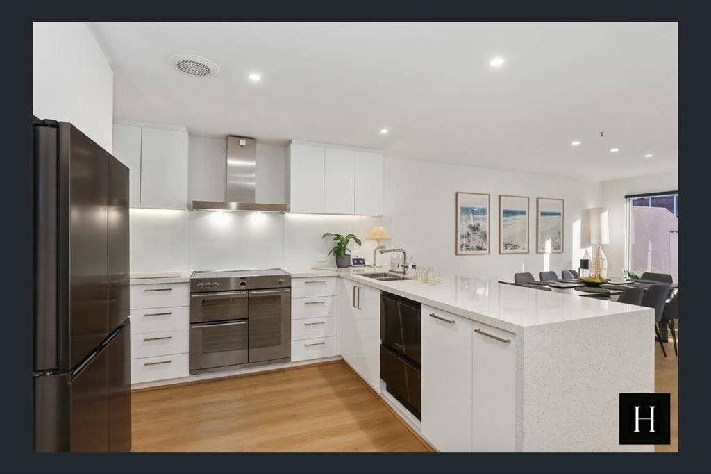Large Room in 2Storey CBD Penthouse