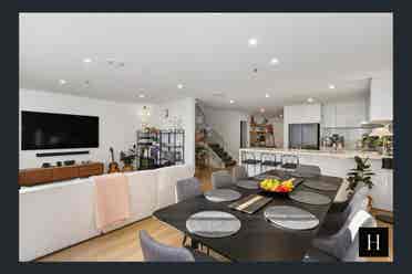 Large Room in 2Storey CBD Penthouse