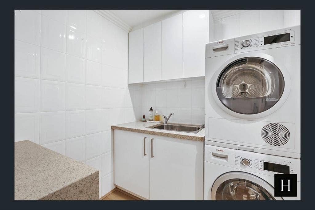 Large Room in 2Storey CBD Penthouse