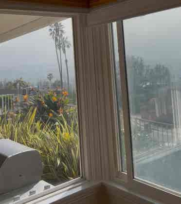 House in Hills w/ Pretty 
View