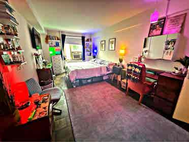 MainBR in 3BR Turn Key w/ 1 roomie