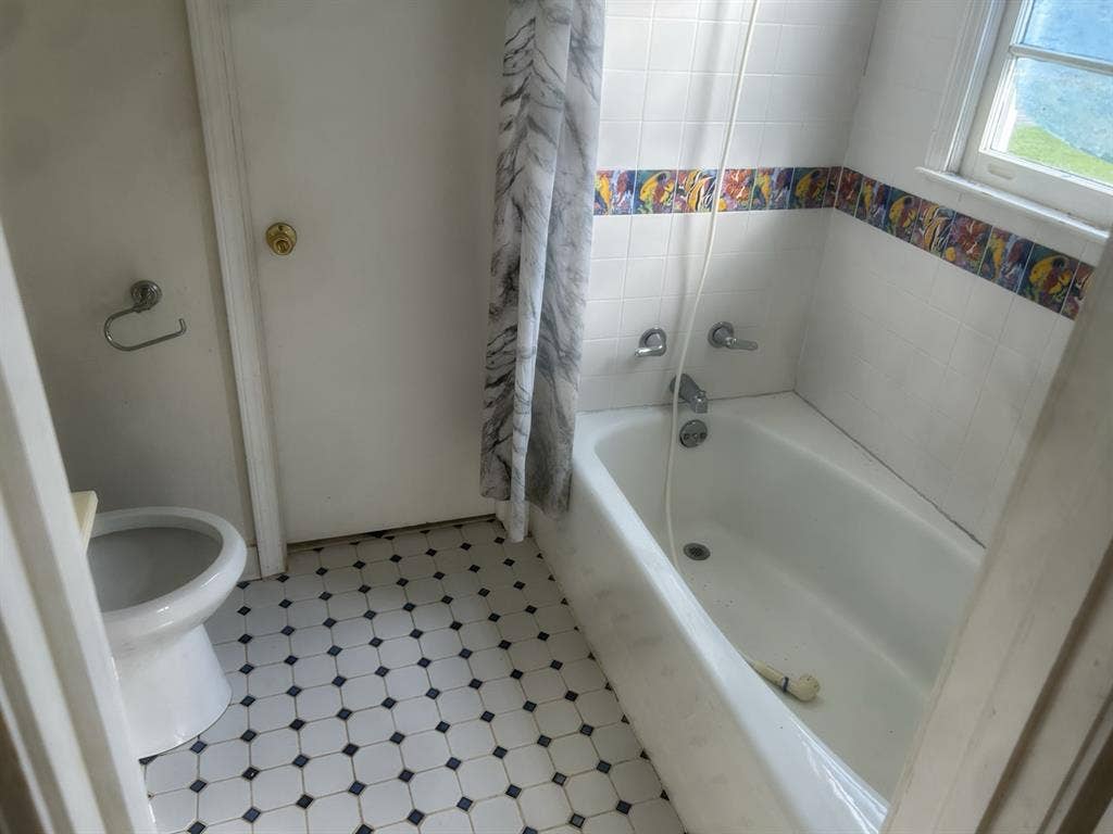 Room in house in Dunwoody