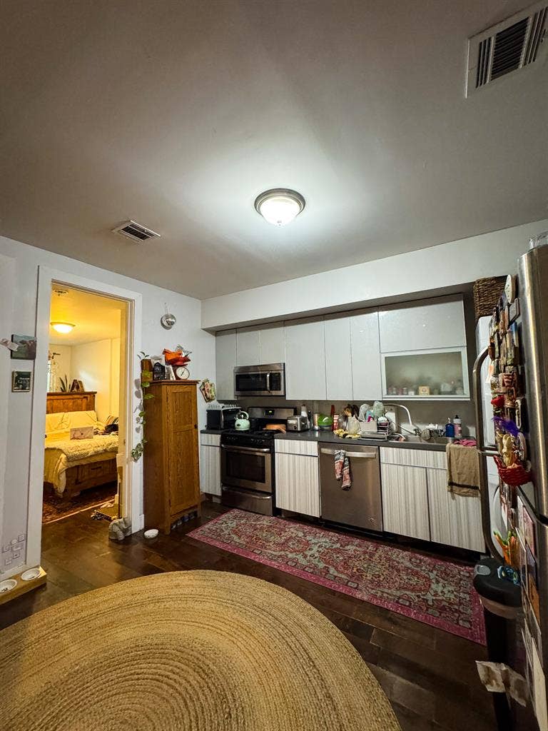 🏡 ISO Roommate in Bed-Stuy