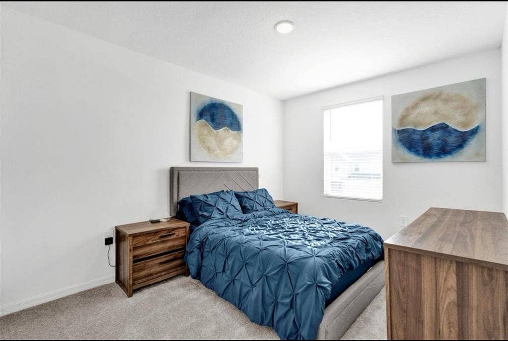 Room for Rent $ all inclusive