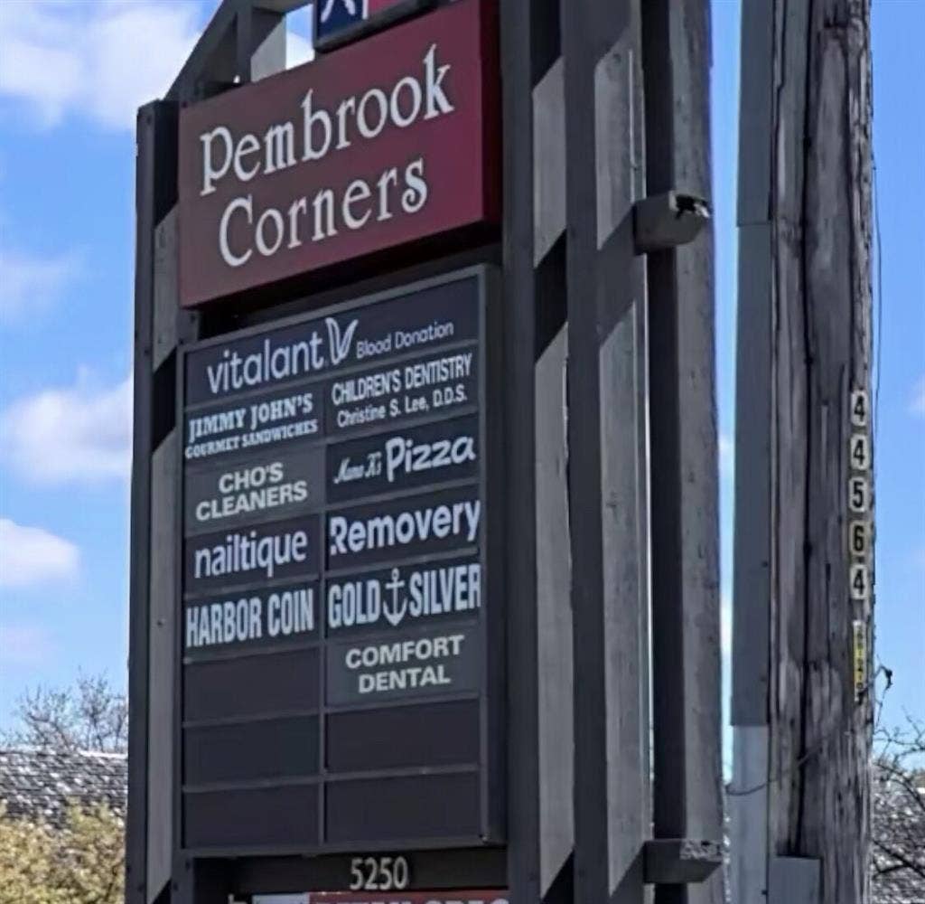 Convenient Gurnee Location!
