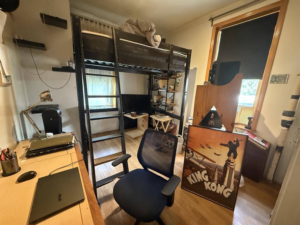 Private room for rent