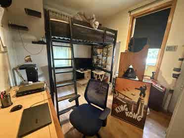 Private room for rent