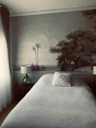 Room Near Metro – all in