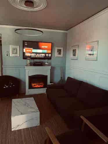 Room Near Metro – all in