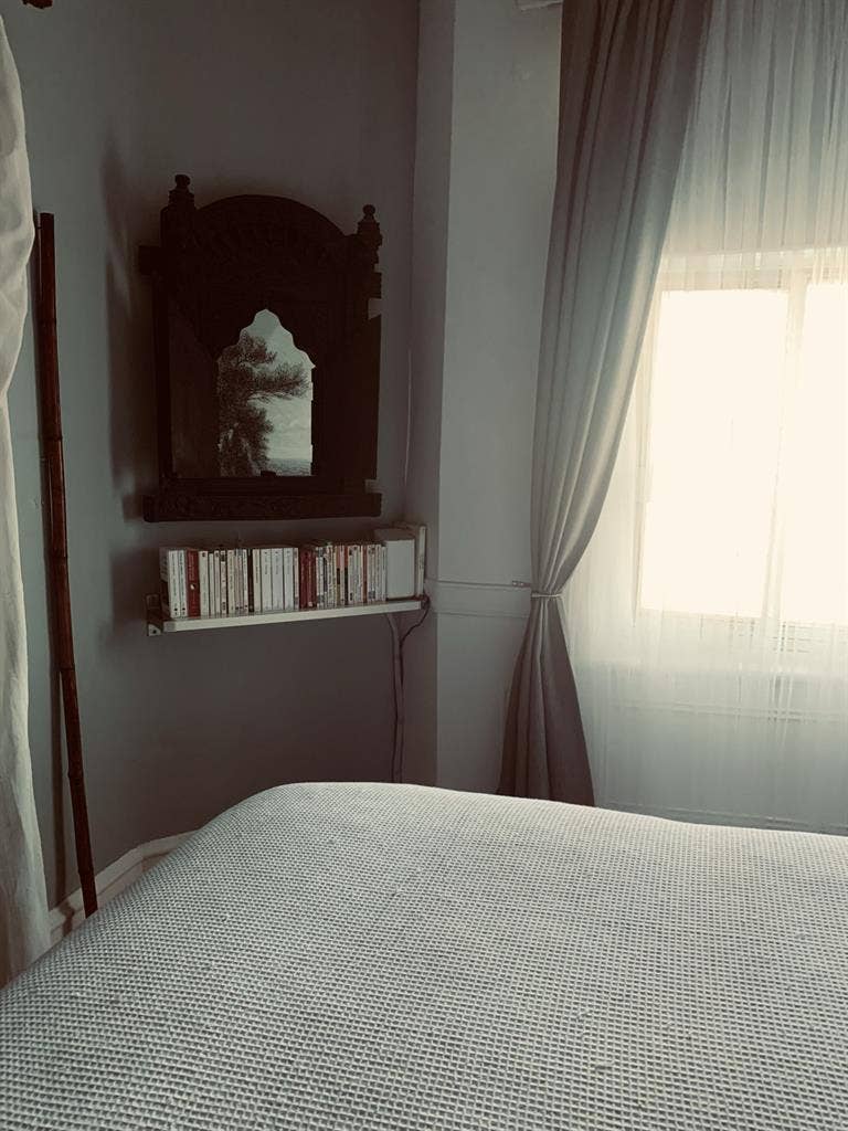 Room Near Metro – all in