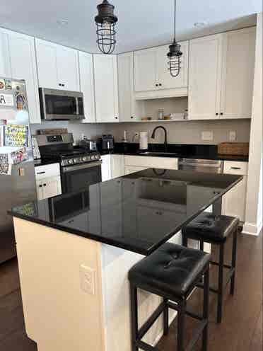 Looking for an easy going roommate.