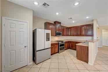 Furnished Private Room in Southwest