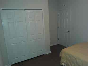 Looking Roomate