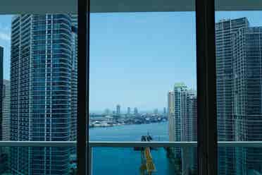 Looking for a roommate in Brickell!