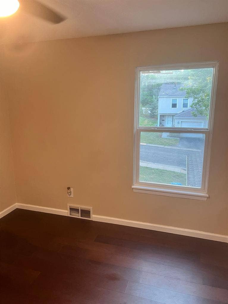 Furnished Room - Overland Park