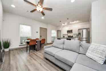 Cozy Home by South Downtown Houston