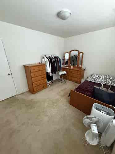 Room for rent in North Van.