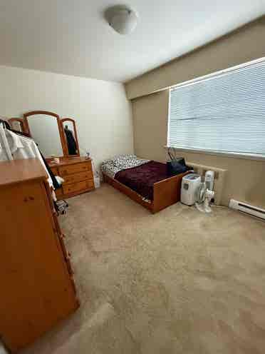 Room for rent in North Van.