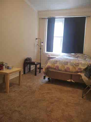 Room for rent in Downtown Evanston