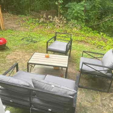 2bedrooms available shared bath