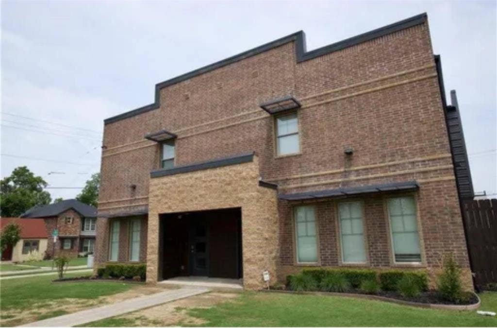 Private Room available in Norman