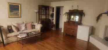 Room in nice house in Sonoma