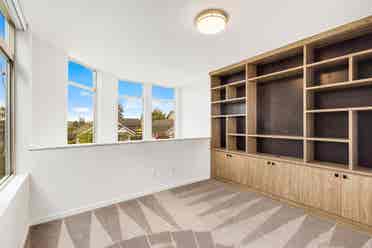 ISO Roommate for Ballard Townhouse!
