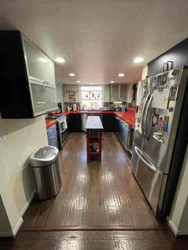 Large Room & Bath on Venice Beach
