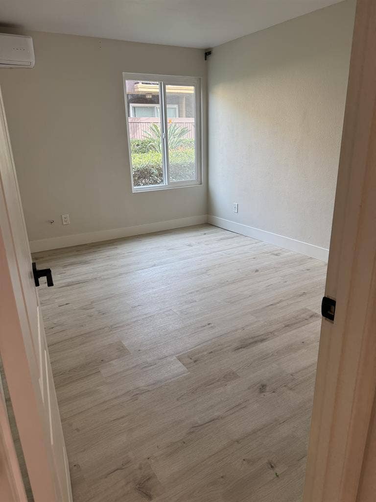 Master Bedroom Central San Diego