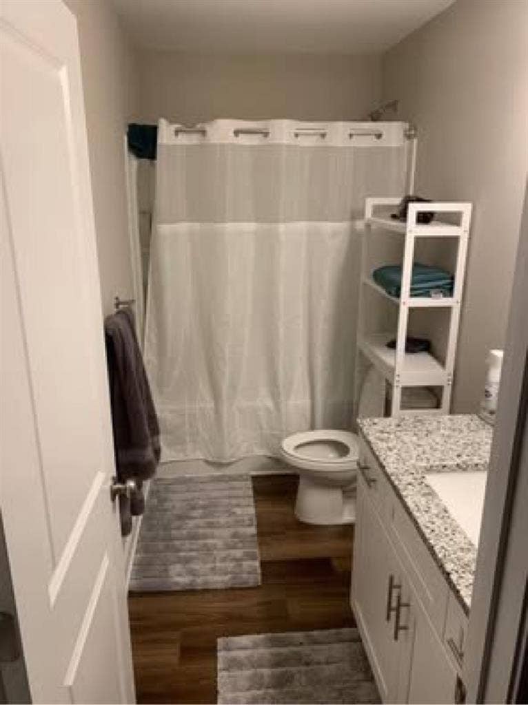 Female tenants looking for another