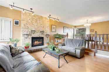 Room for rent in Colwood