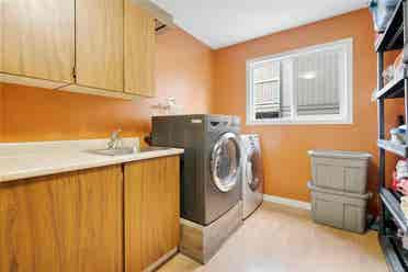 Room for rent in Colwood