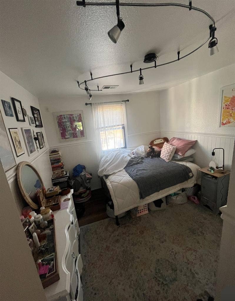 CUTE APARTMENT IN LOHI DENVER
