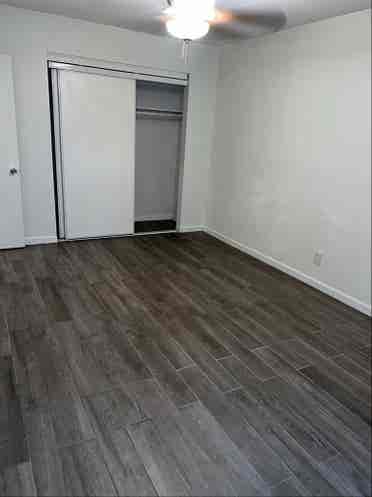 Room  for rent in Long Beach