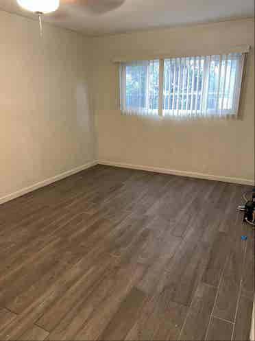 Room  for rent in Long Beach