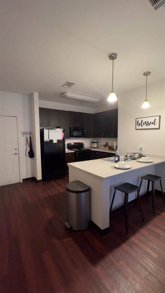 Subleasing Room!! URGENT!!