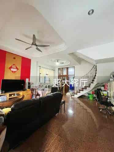 Superb Location – Katong, Singapore