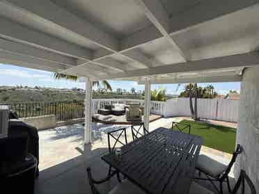 Looking for roommate in Mira Mesa