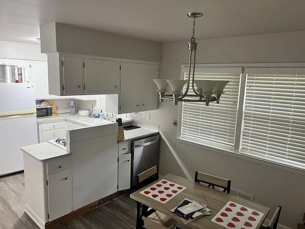 Room for rent 5 min away from beach