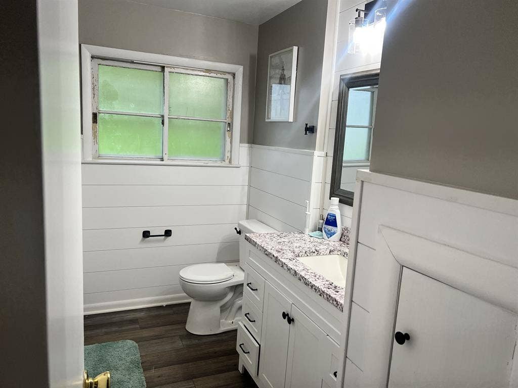 Room for rent 5 min away from beach