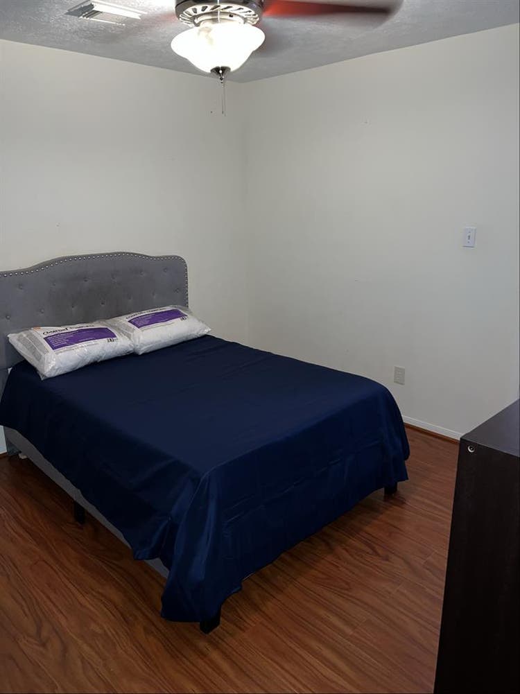 Large room rental all bills paid
