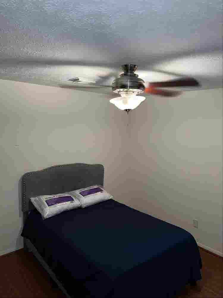 Large room rental all bills paid
