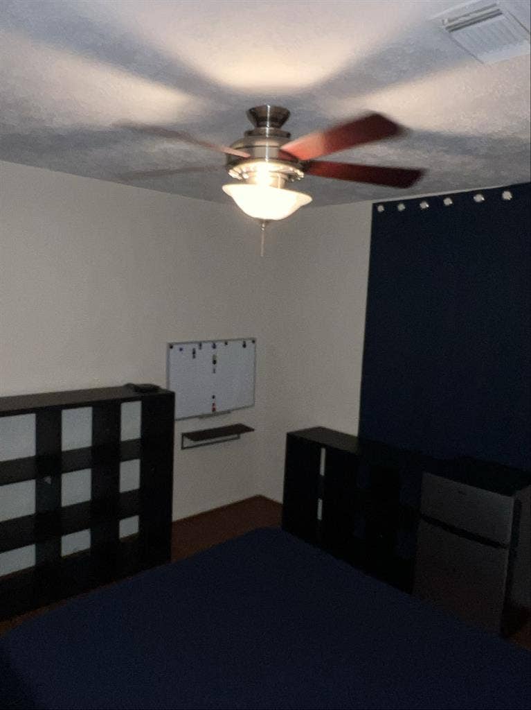 Large room rental all bills paid