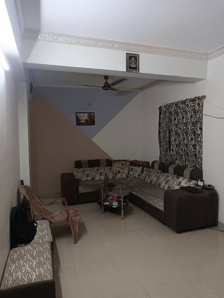 Fully Furnished 2BHK_Male Flatmate