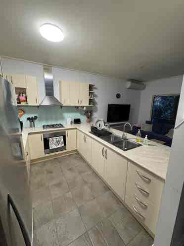 3 month Carlton north sublet!