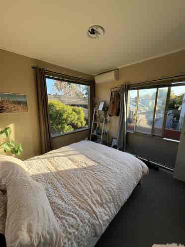 3 month Carlton north sublet!
