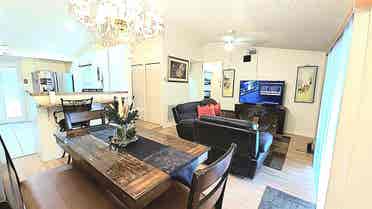 Furnished Quiet Cul-de-Sac Living