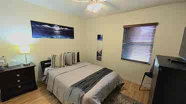 Furnished Quiet Cul-de-Sac Living