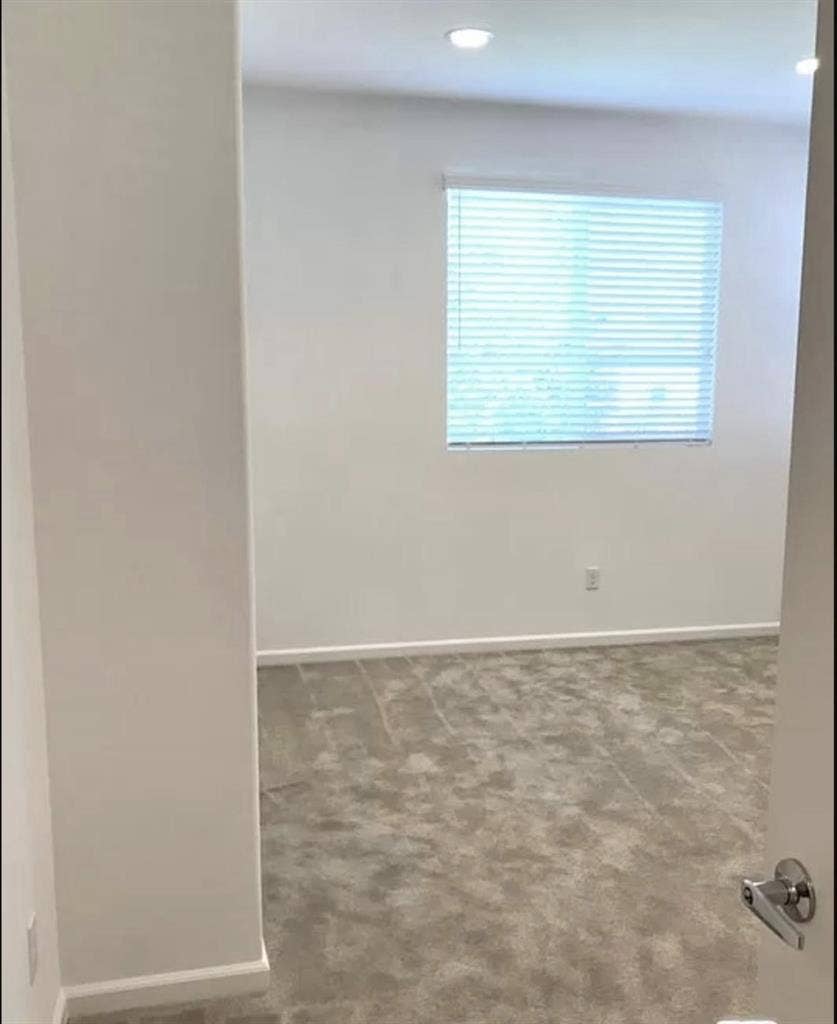 Private Master + Private Bathroomm